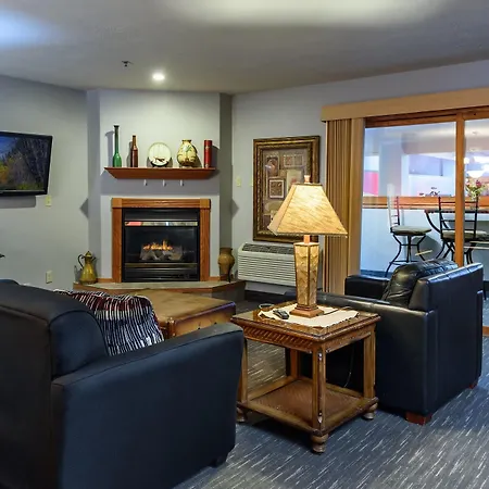 Ramada By Wyndham Sioux Falls Airport - Waterpark Resort & Event Center Exterior foto