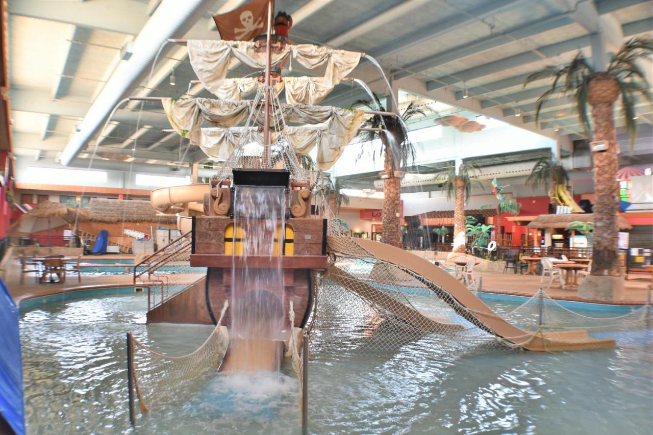 Ramada By Wyndham Airport - Waterpark & Event Center Sioux Falls